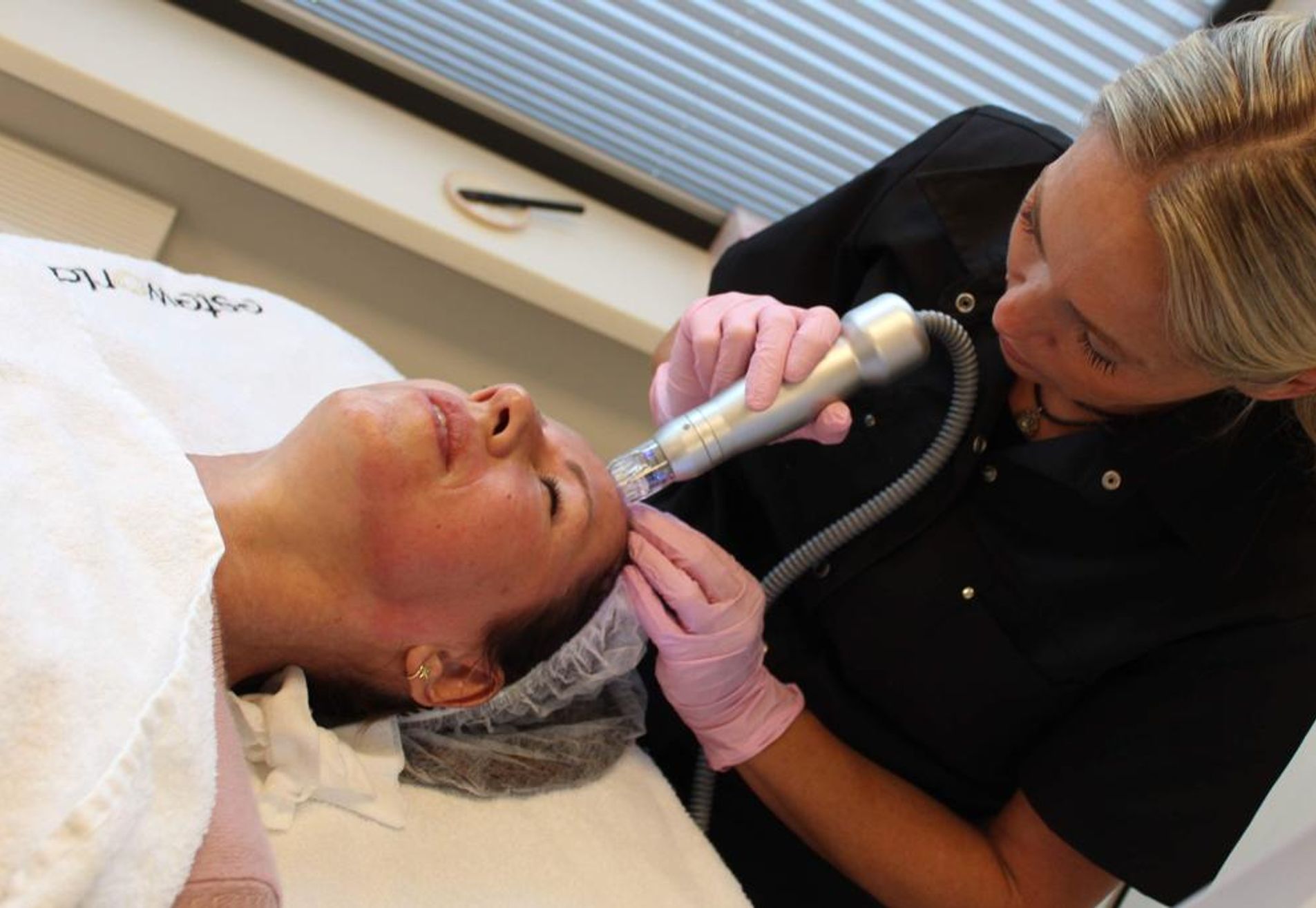 Isa Hoes Jaren Jonger 